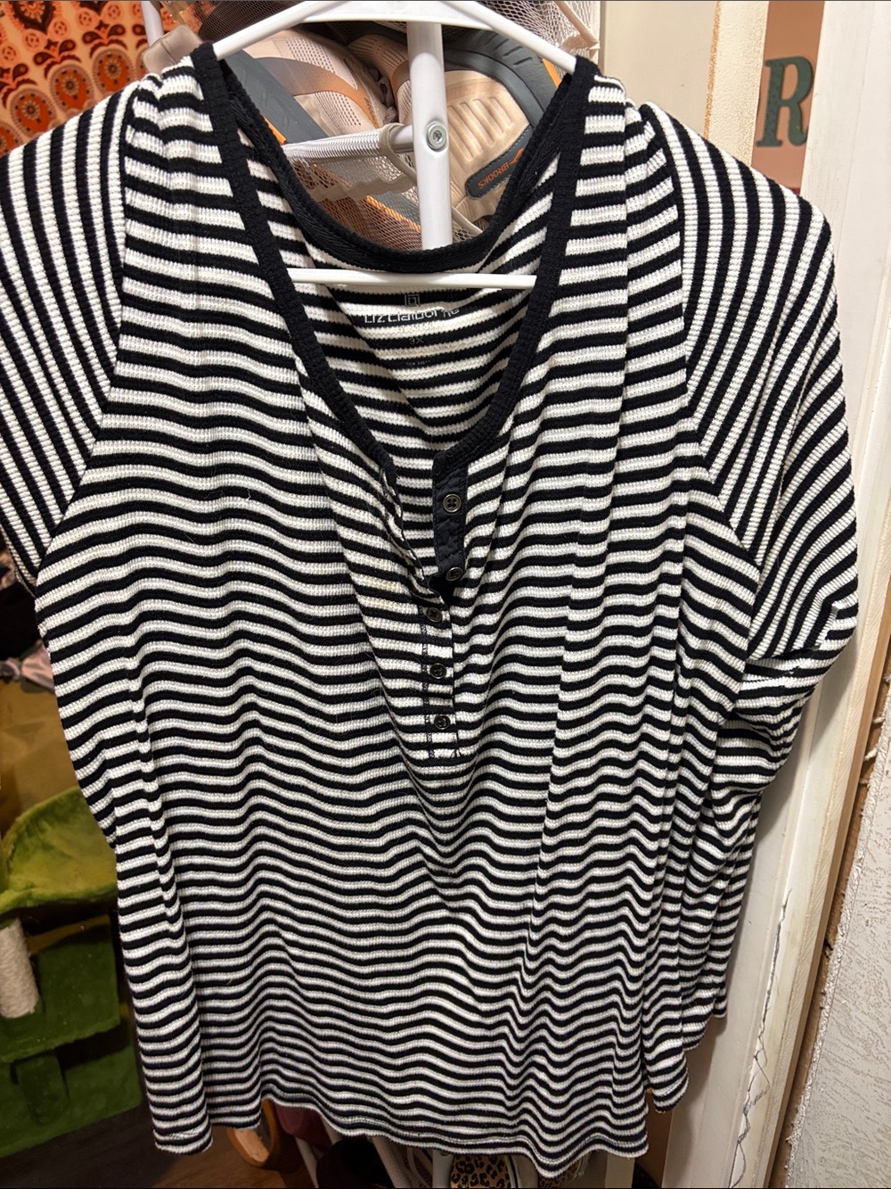 Liz Claiborne Black & White Striped Henley Knit Top